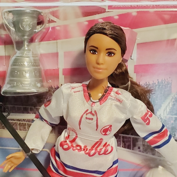 Barbie: You Can Do Anything Hockey Player - Picture 3 of 6